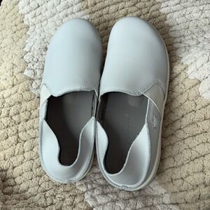 NEW Spenco Med Corp Women's Medical Work Shoe - Slip‎ On White Leather Size 7M